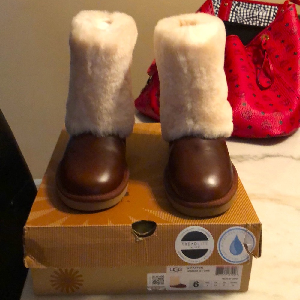 Brand new Ugg’s hard to find in stores !!!